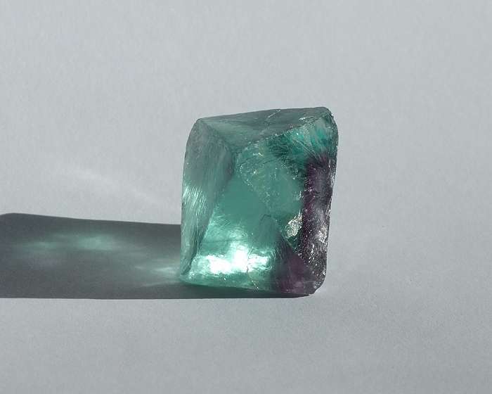 Kicode Naturale Esagonale Cristallo di quarzo Healing Fluorite Wand pietra Viola decorazione della gemma di verde 